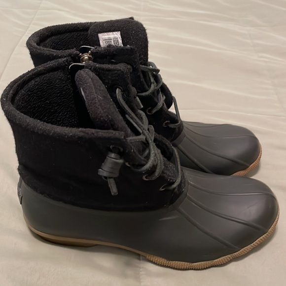 Sperry Saltwater black wool Duck Boot Women’s size 8.5 nice used condition - Picture 2 of 10